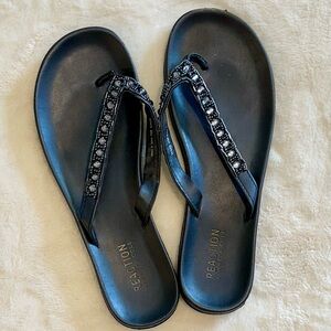 Kenneth Cole Reaction Black Beaded Flip Flop Sandals - Size 8